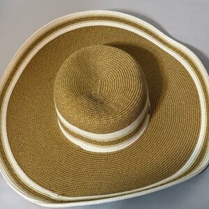 Scala Elegant Tan and White Wide Brim Hat